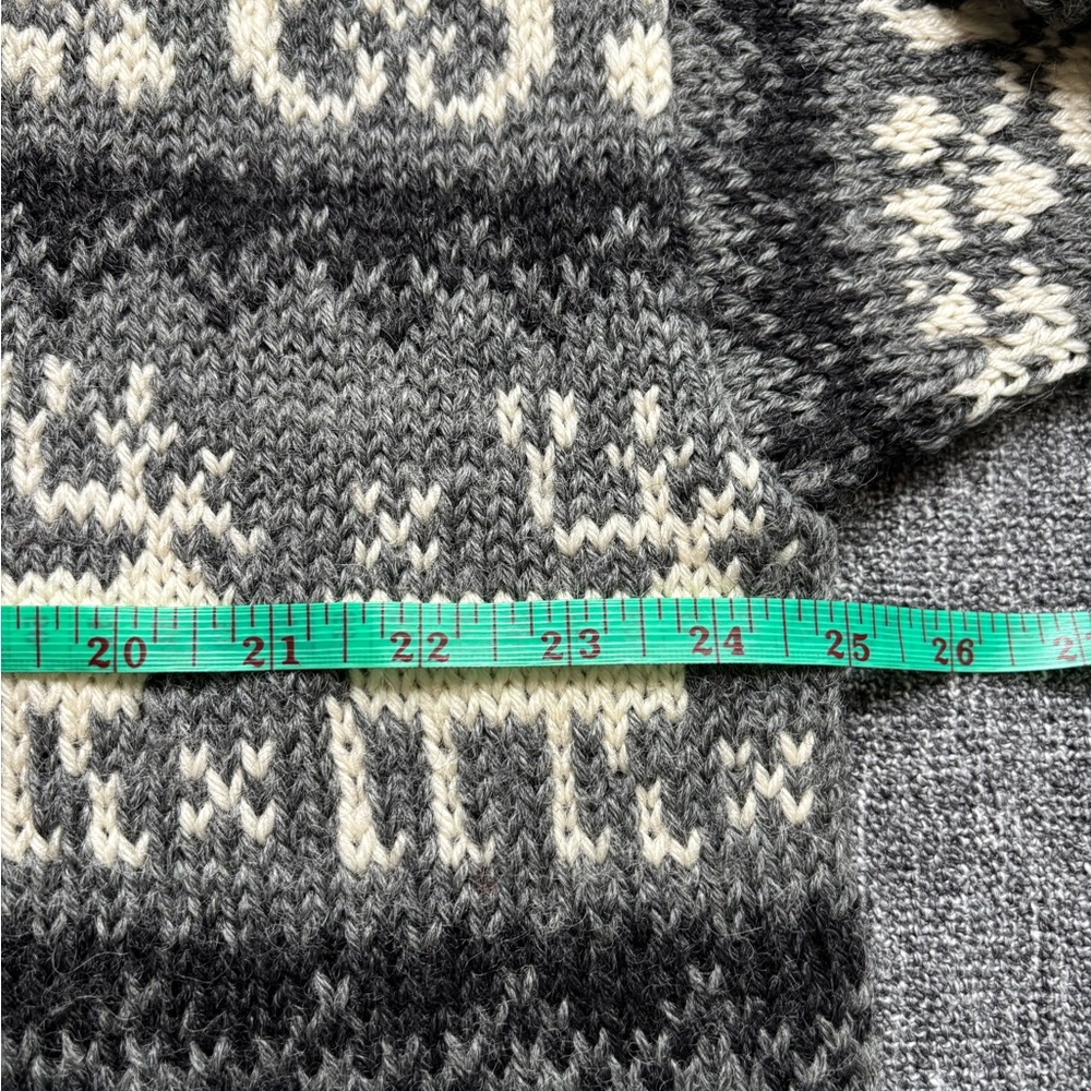 Gray Patterned Crewneck Sweater - image 3